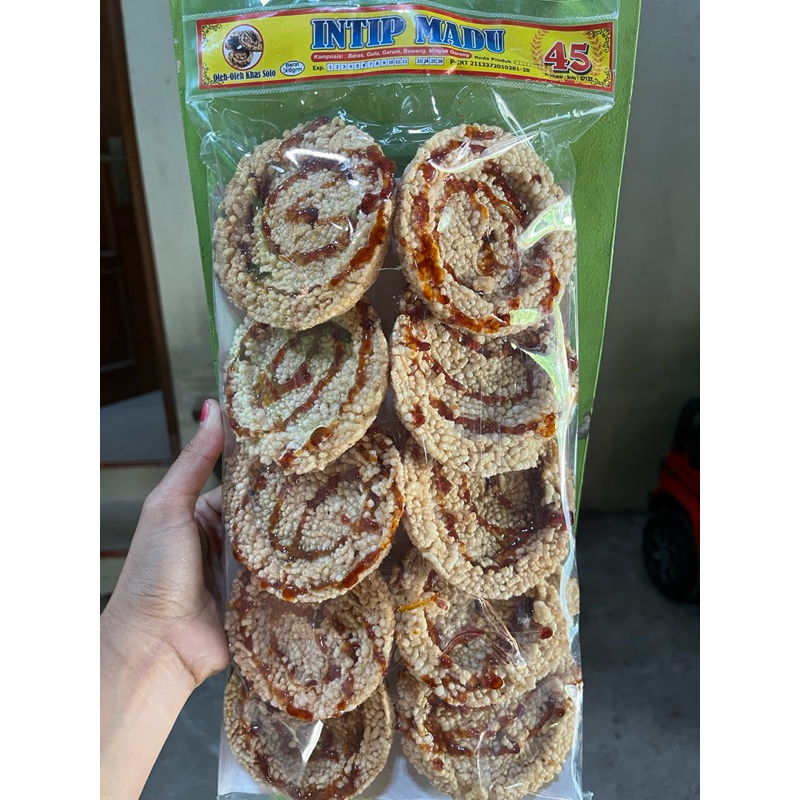 

Intip madu merk 45 khas solo
