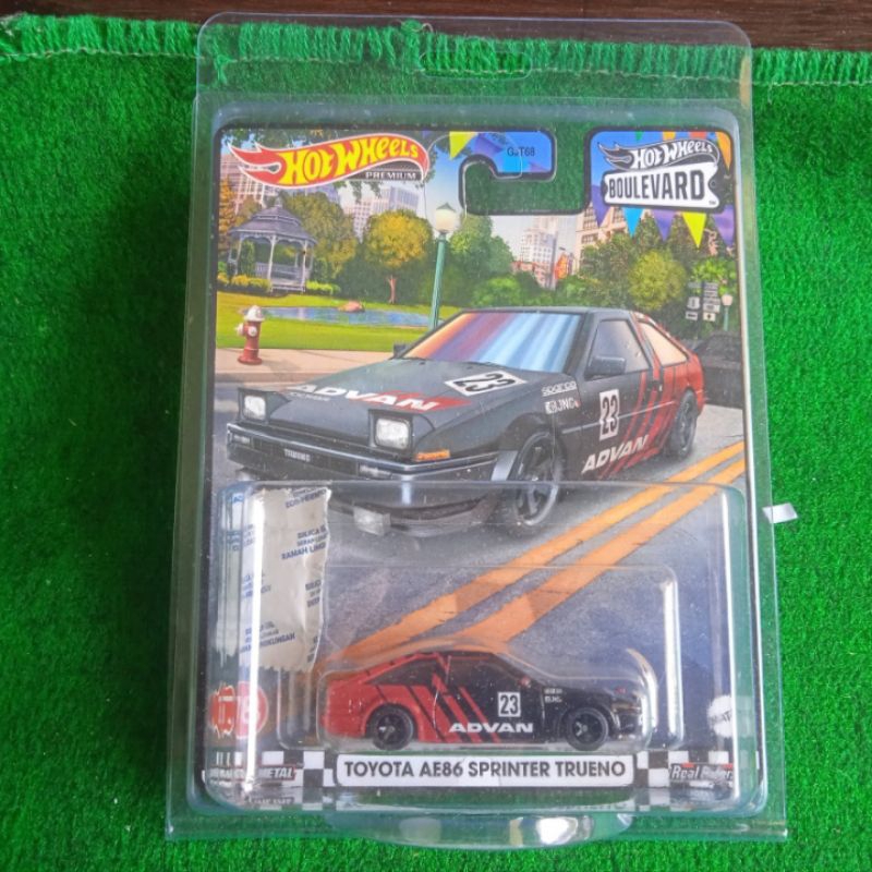 hot wheels hotwheels boulevard Toyota Ae86 sprinter Trueno Advan hitam