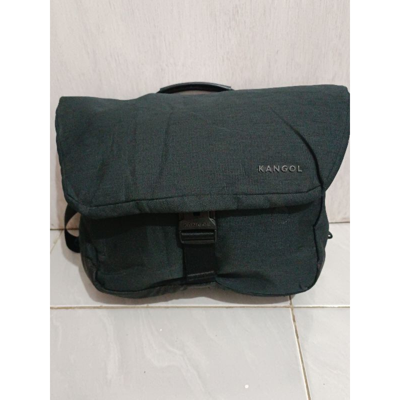 Tas Sling Selempang Kangol Hitam 28123