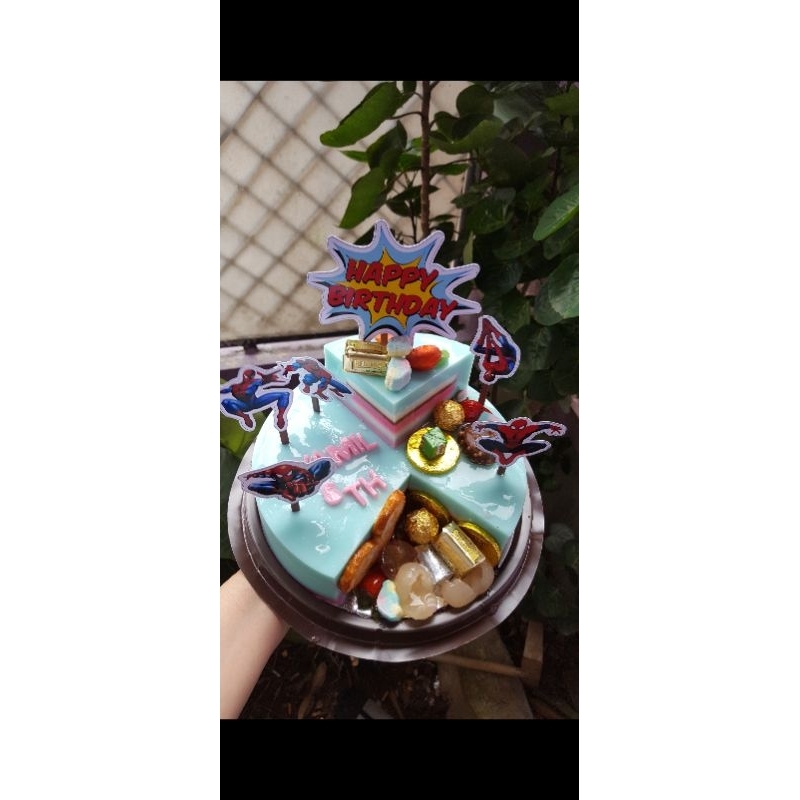 

puding karakter 25x25 cm tingkat