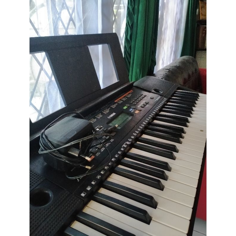 Keyboard Yamaha PSR E263 original second