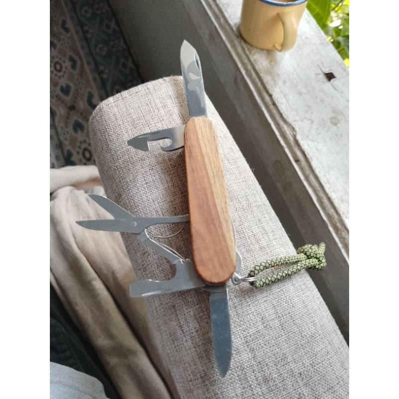 Victorinox Swiss Army Knife Climber second custom wood scales