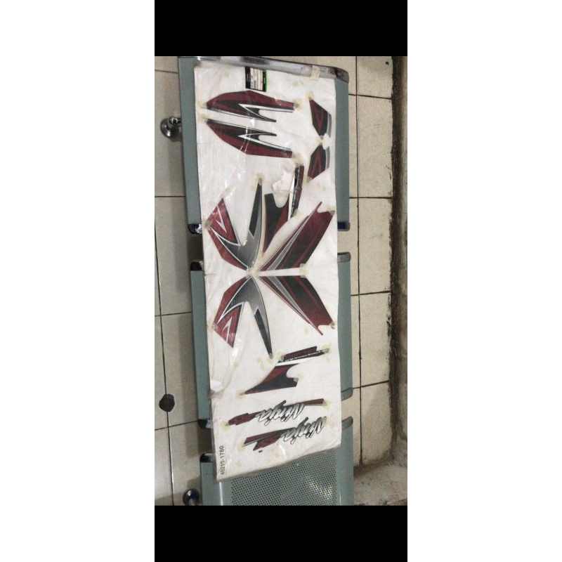 striping ninja ss merah 2010