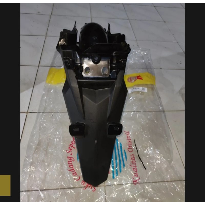 Spakbor Slebor Belakang Supra X 125 FI K41 Tahun 2014 spakbor supra injeksi