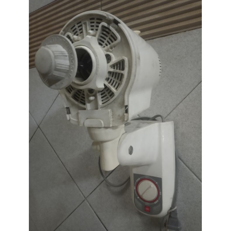 body dinamo kipas dinding kdk 16 inch