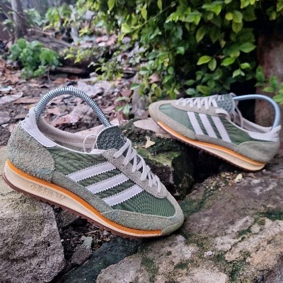ADIDAS SL72 SECOND ORIGINAL LIKENEW