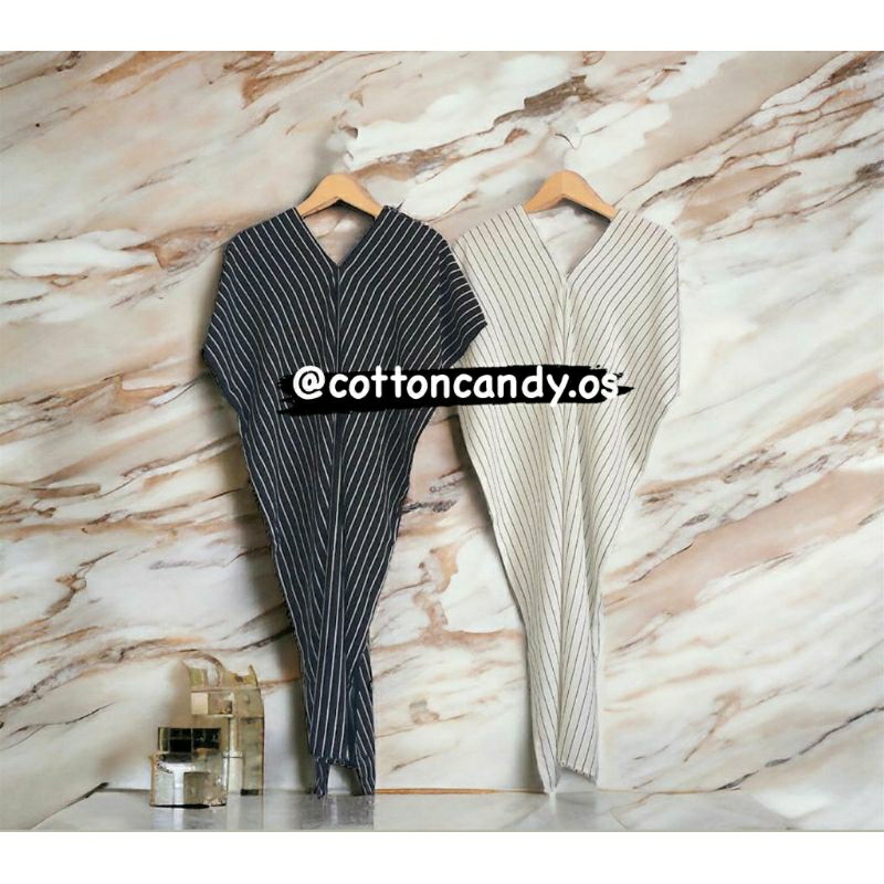 Kaftan Motif Garis Lurus / Vertical / Motif - Warna Hitam & Putih