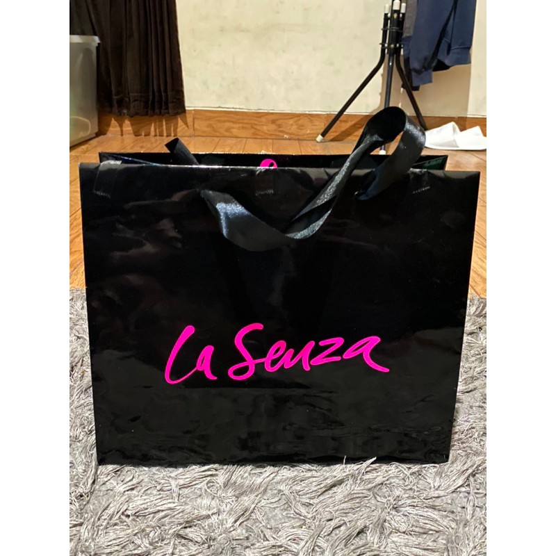 

La Senza Paperbag