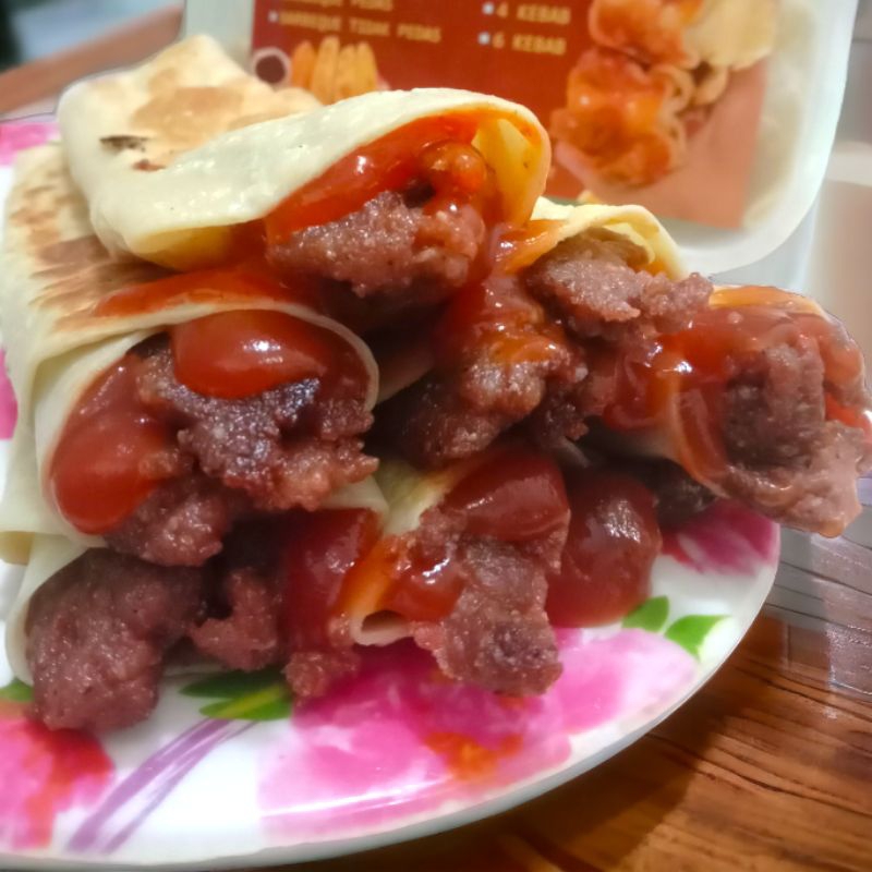 

KEBAB DAGING PEDAS ISI 4 KEBAB BESAR-KEBAB FROZEN-KEBAB KALANG KABUT