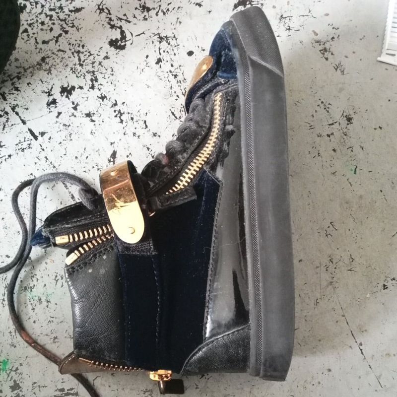 sepatu zanotti italy