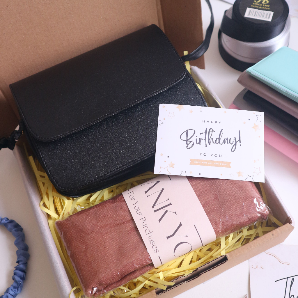 Paket Kado Ulang Tahun Cewek Tas Wanita Dan Hijab Perempuan Gelang Wanita Dompet Perempuan Paket kad