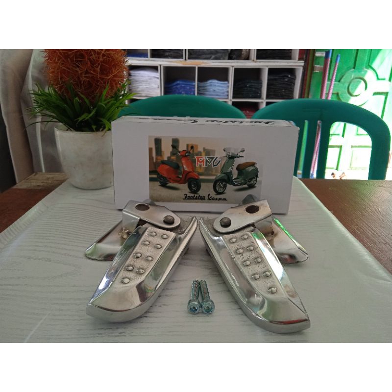 FOOTSTEP VESPA MATIC