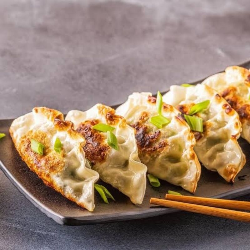 

gyoza /Dumpling kemasan frozen perPack isi 10