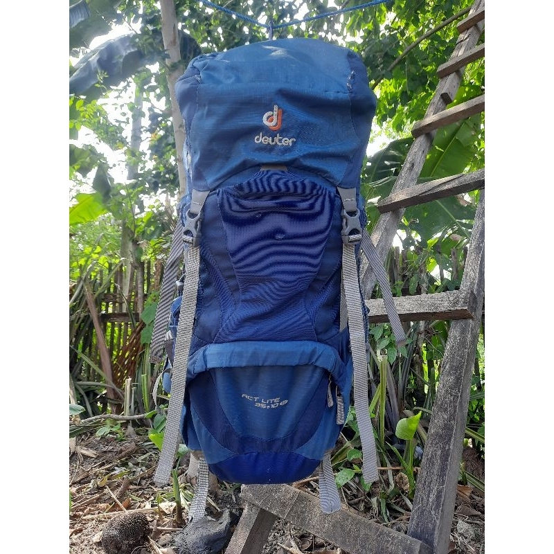 Deuter ACT Lite 35+10L