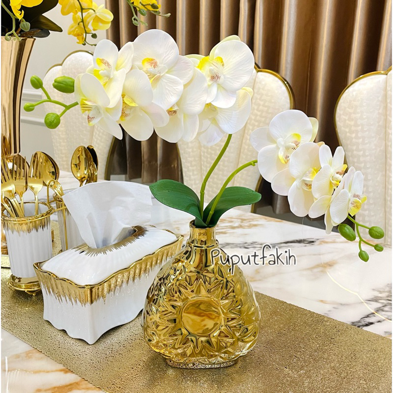 Vas Gold Keramik Dengan Anggrek cabang