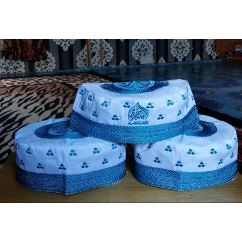 Peci/kopiah terompah DARKAH
