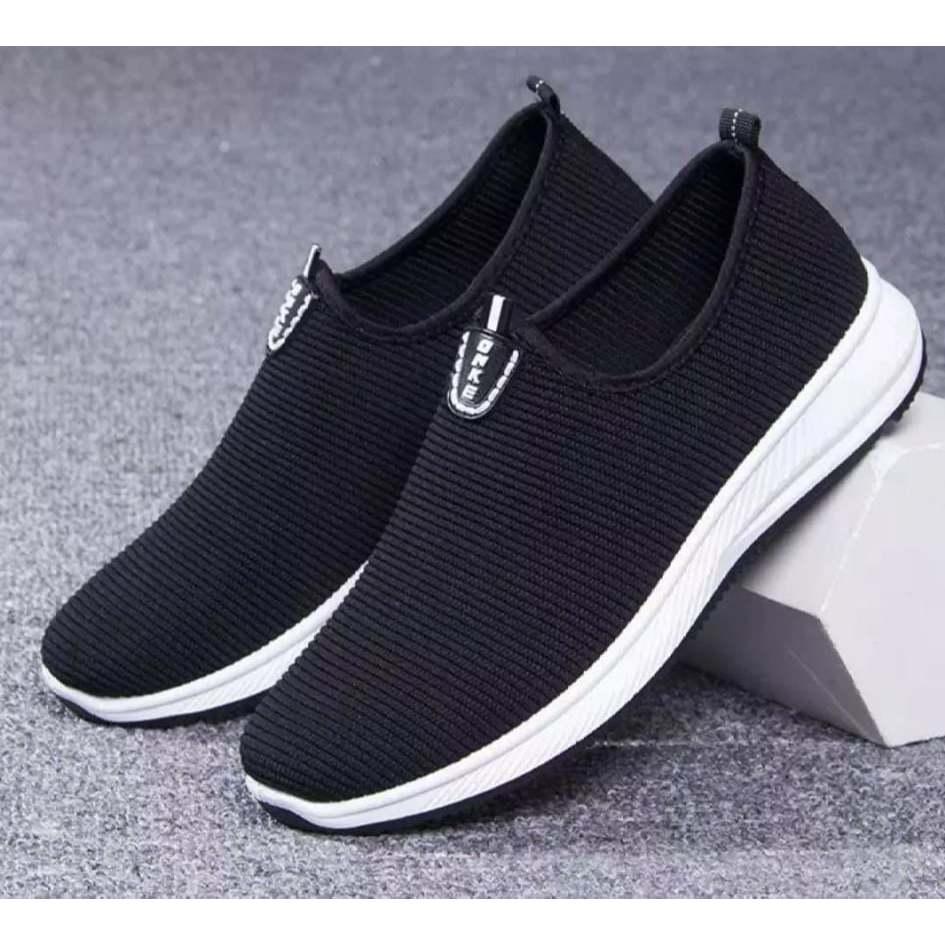 Sepatu Slip On Onke Sport / Sepatu Pria Trendy
