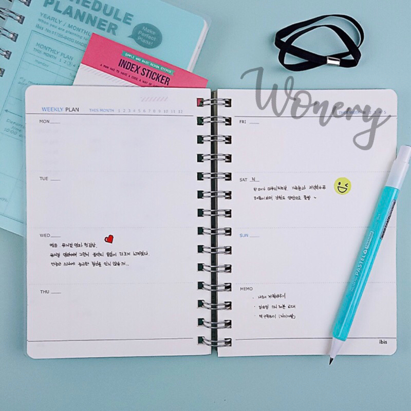 

Buku planner agenda complete pack - Korea made (yearly,monthly,weekly,notes,sticker,band)