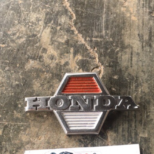 emblem logo sayap honda c70 logo dek c70