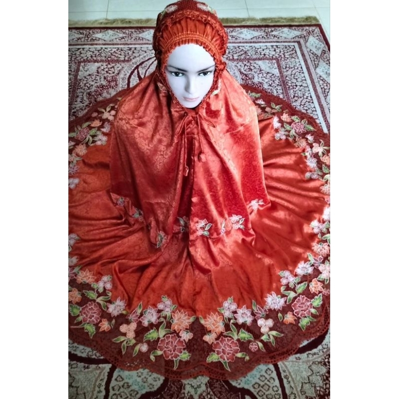 mukena premium bahan sutra, di bordir kerancang khas Bukittinggi