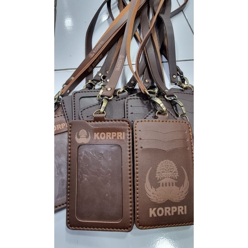 

Name tag tempat id card ASN korpri kulit Holder warna hitam dan coklat