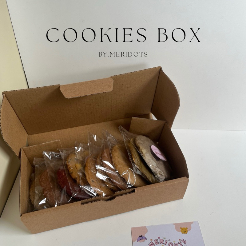 

soft cookies/hampers box/gift box ulang tahun | free greeting card