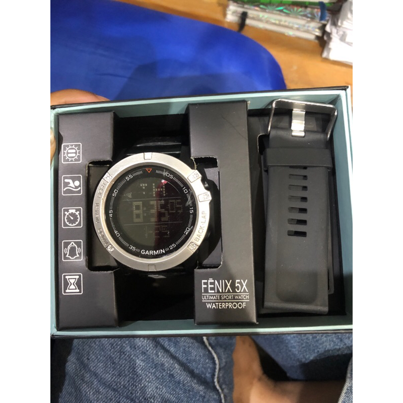 Jam garmin fenix x5