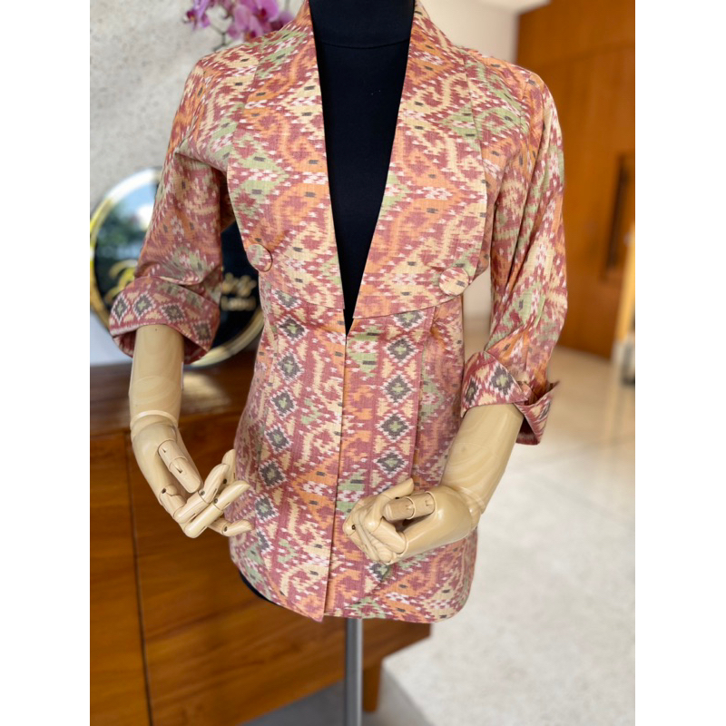 Sachi Outer in Soft Pink Sutra Endek