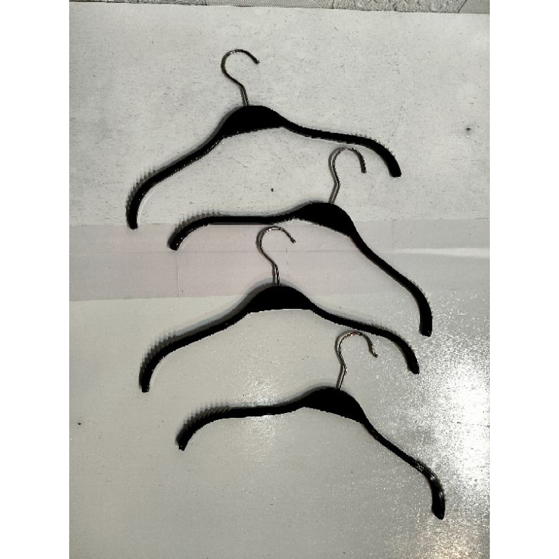 hanger kayu Zara hitam import  (1 biji) | hanger Zara dewasa plastik | hanger Zara plastik hitam | d