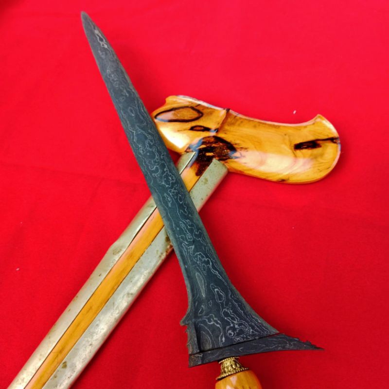 Keris Pasopati Pamor Wos Wutah Tangguh Mataram Sepuh Tua Wingit