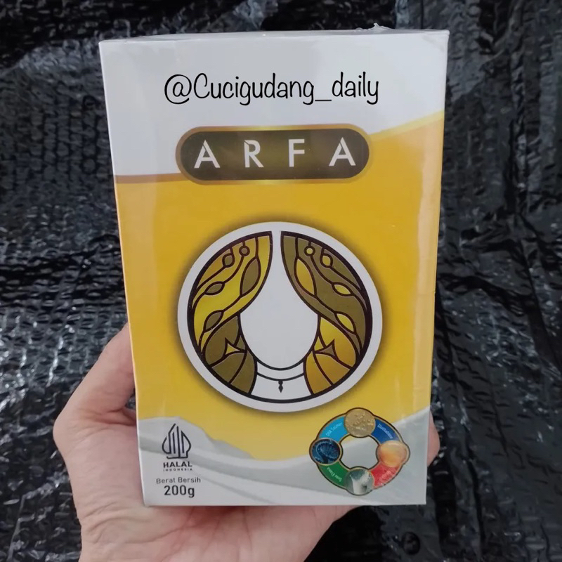 

ARFA SUSU KAMBING ETAWA PLUS COLLAGEN HARGA 1 BOX ISI 10 SACHET 100% ORIGINAL