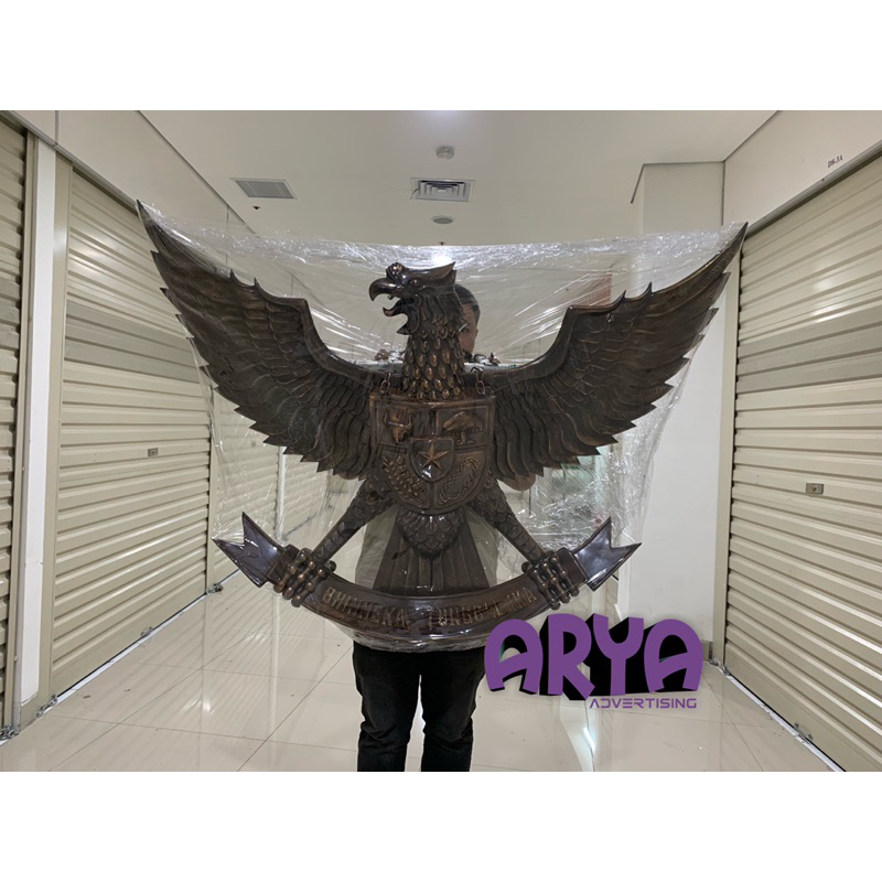 Patung garuda model LUBANG BUAYA ukuran 125cm