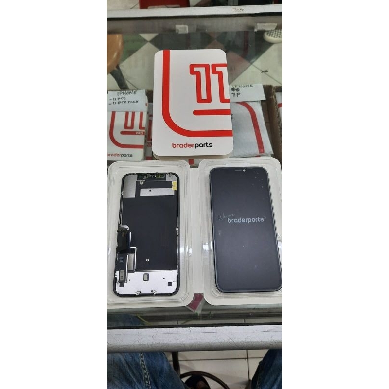 LCD Iphone 11