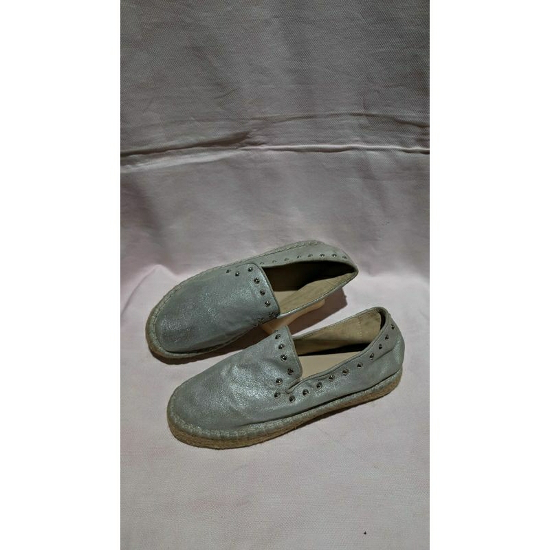 sepatu preloved