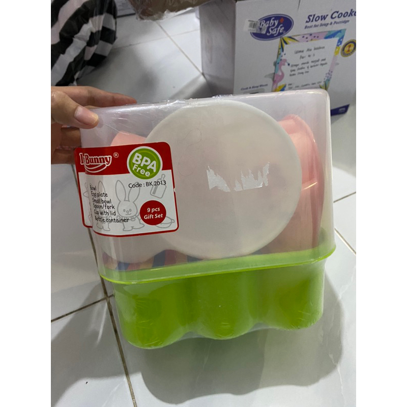 PRELOVED CUSSONS BABY GIFT SET KADO BAYI BOUNCER BABY CHAIR KURSI MAKAN HANDUK BAYI GENDONGAN SELIMU
