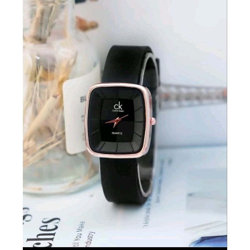 Jam Tangan Quartz PU polos warna hitam