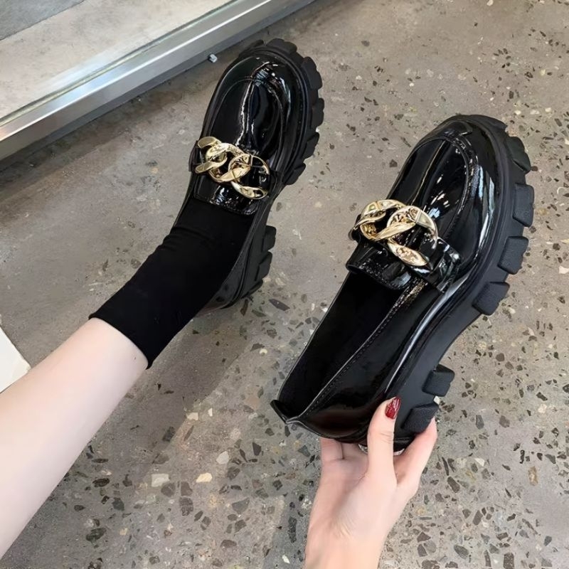 Sepatu Docmart Wanita Saebyeok Fashion Shoes Korean Style Premium Quality 1168 Flat Loafers Chain Ce