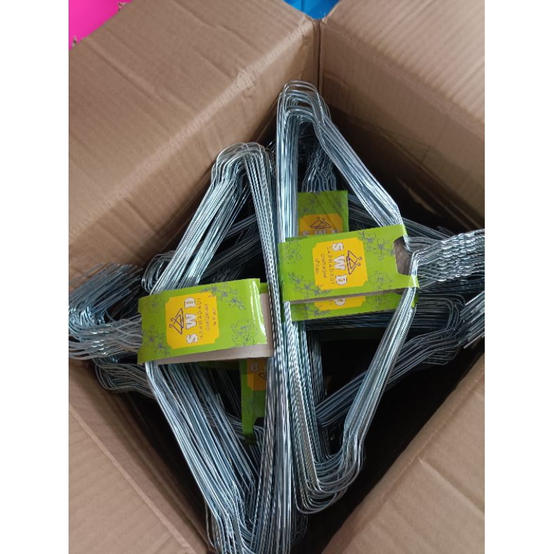 hanger baju stainless/ gantungan baju kawat / gantungan baju besi/jemuran baju besi