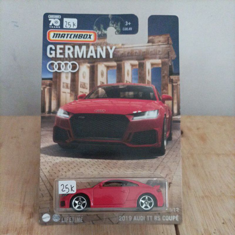 matchbox 2019 audi tt rs coupe merah