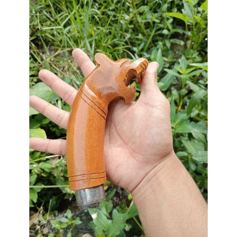 GAGANG PISAU UKIR SINGA KAYU RASAMALA