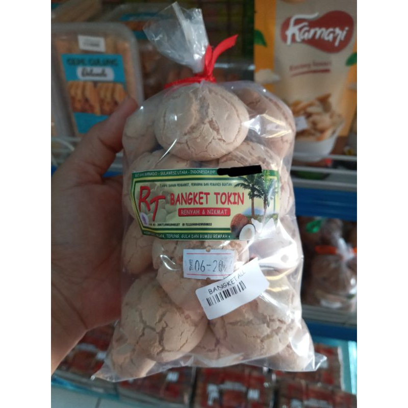 

Kue Bangket Tokin Putih Oleh Oleh Khas Manado Amurang Sulawesi Utara