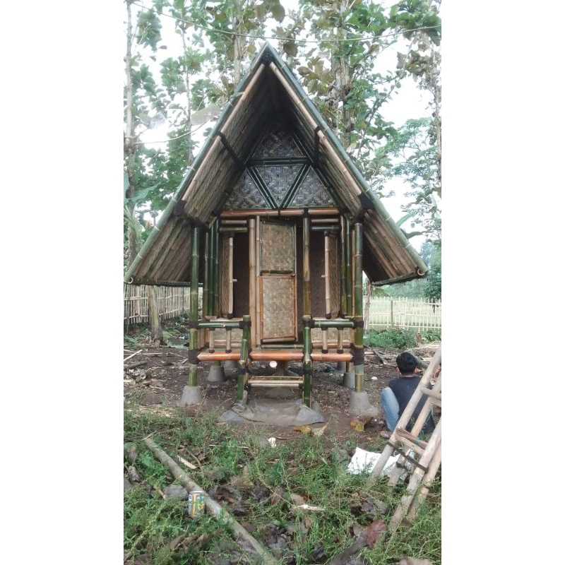 SAUNG BAMBU LETER A MINIMALIS