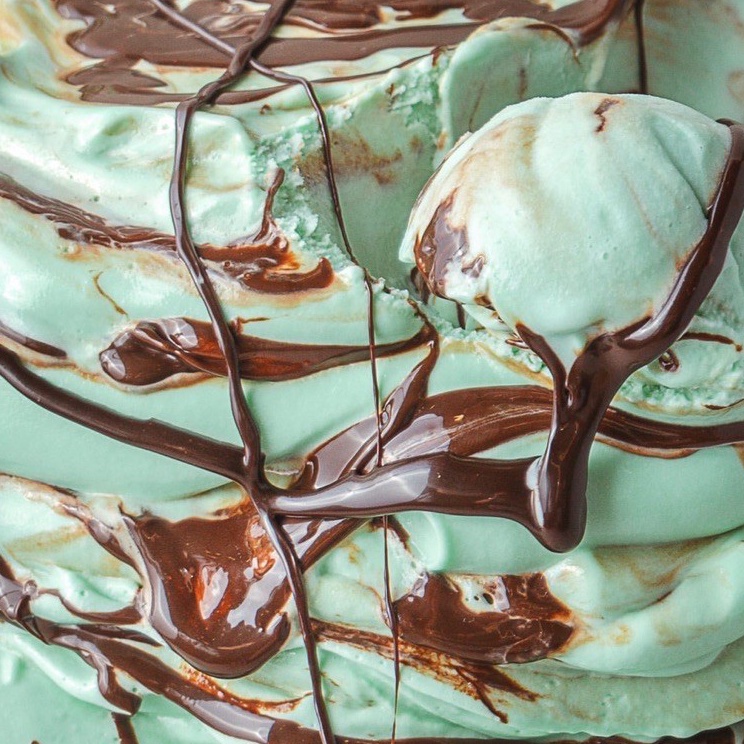 

LWWR2131 Free Ongkir Mint Chocolate Frozen Treat