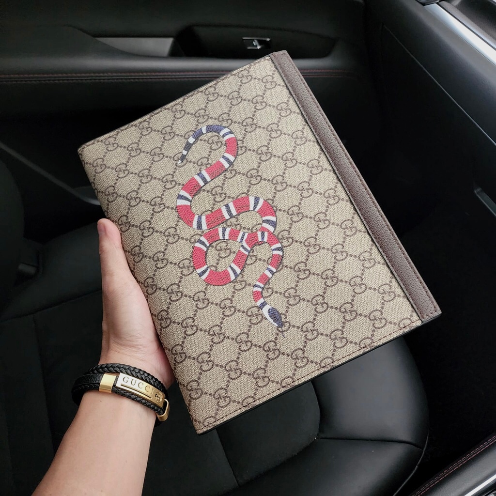 Gucci Khaki Snake Clutch - LetMeHype