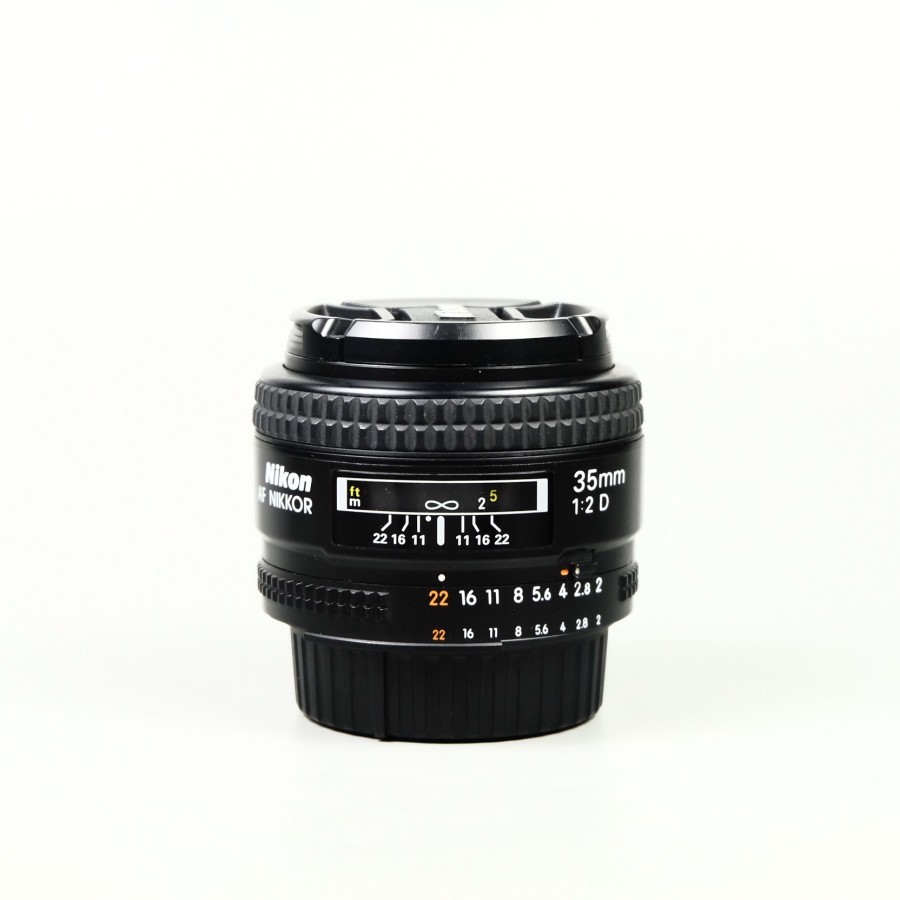 Nikon lens Nikkor AF 35mm F2 D used with box mulus