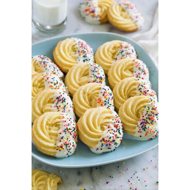 

MD COOKIES SELIMUT COKLAT VANILA KUE KERING LEBARAN 250gr - 500gr