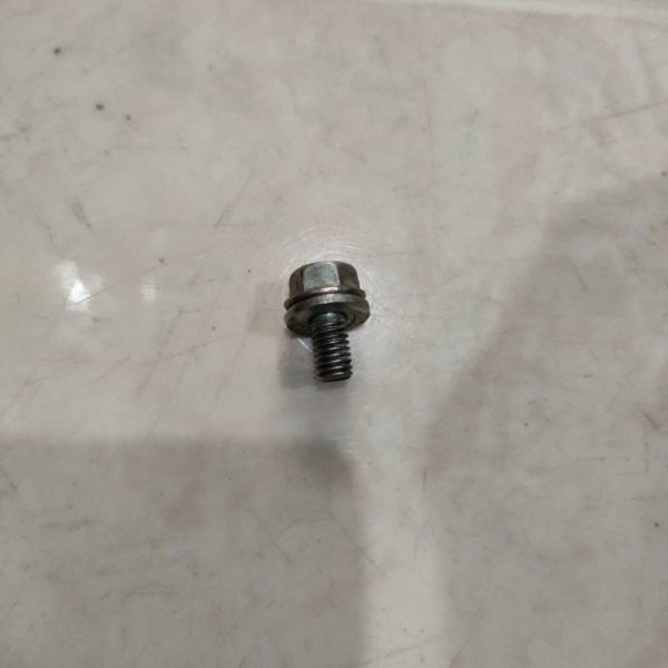 TERBAIK Baut 10 Baut Bak Carter Bak Oli Toyota Daihatsu