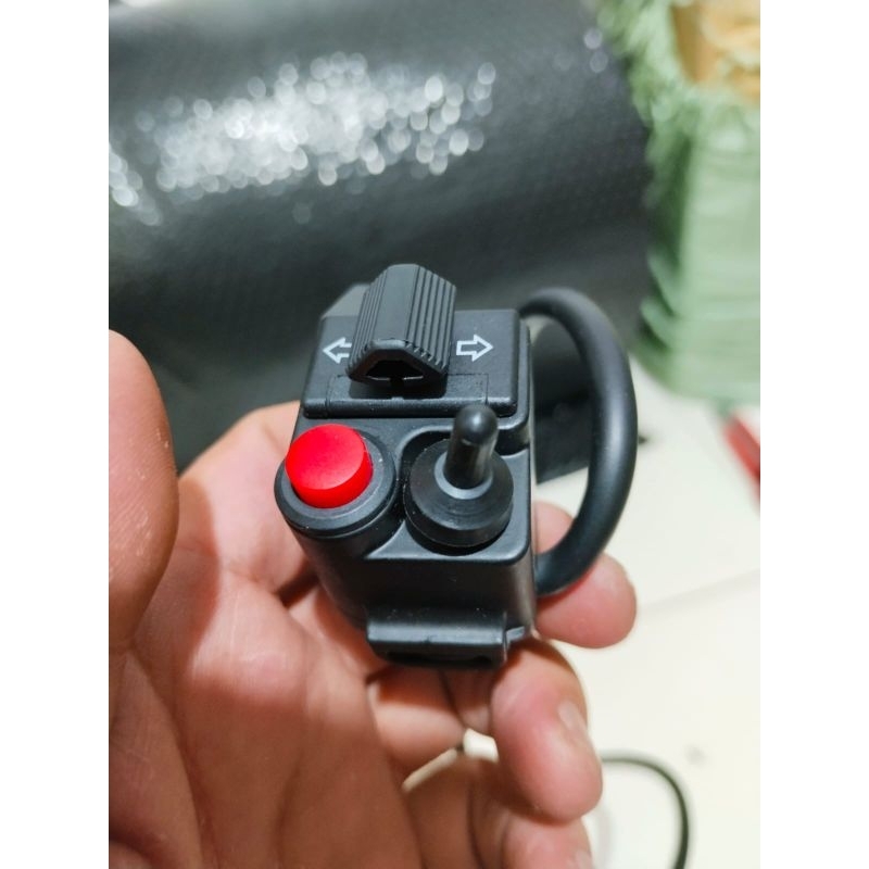 saklar lampu sein motor saklar tombol klakson motor saklar lampu jauh dekat motor holder lampu sein 