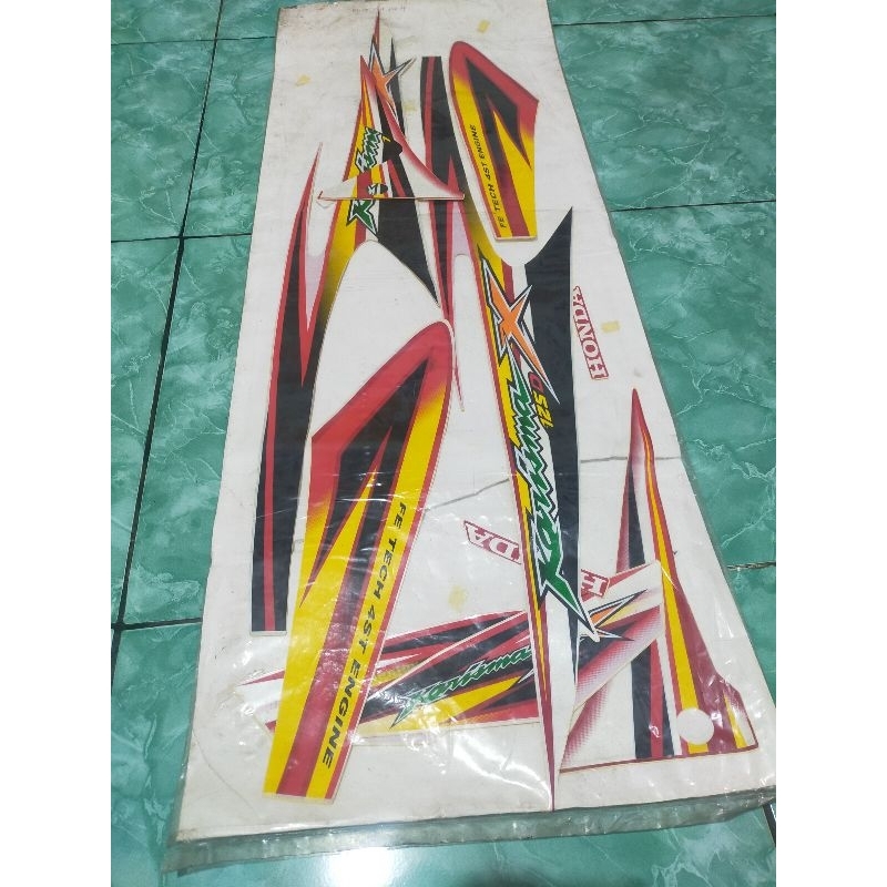 striping sticker Honda karisma x 125D original