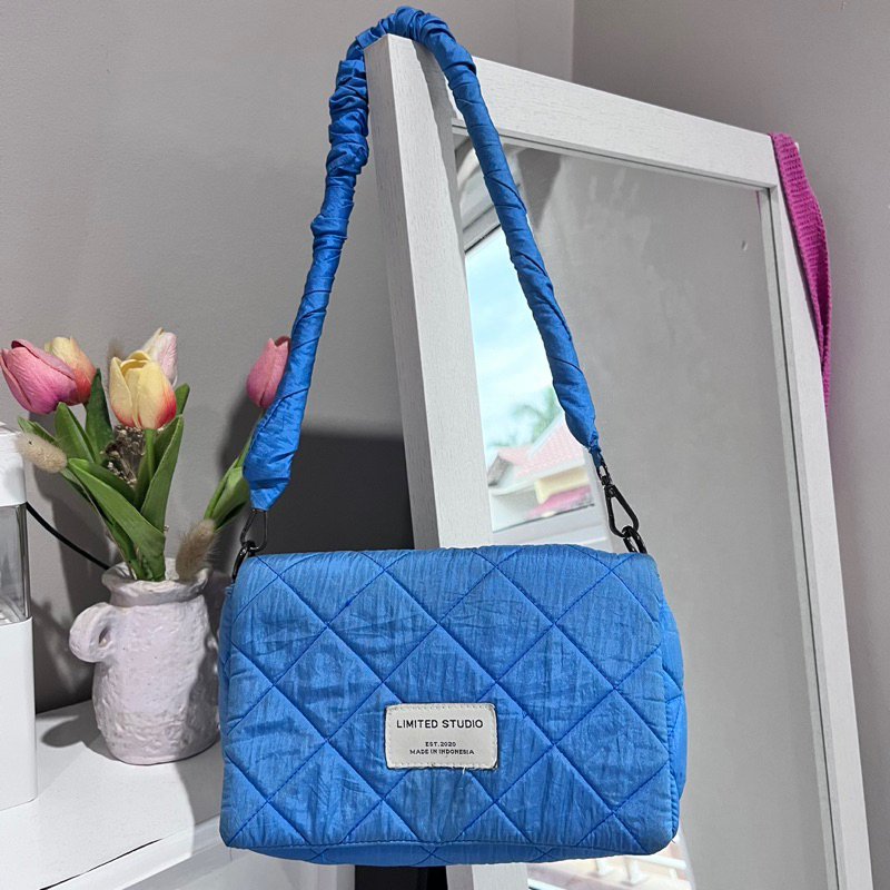 PRELOVED BAG LIMITED STUDIO IN BLUE tas bahu sling bag